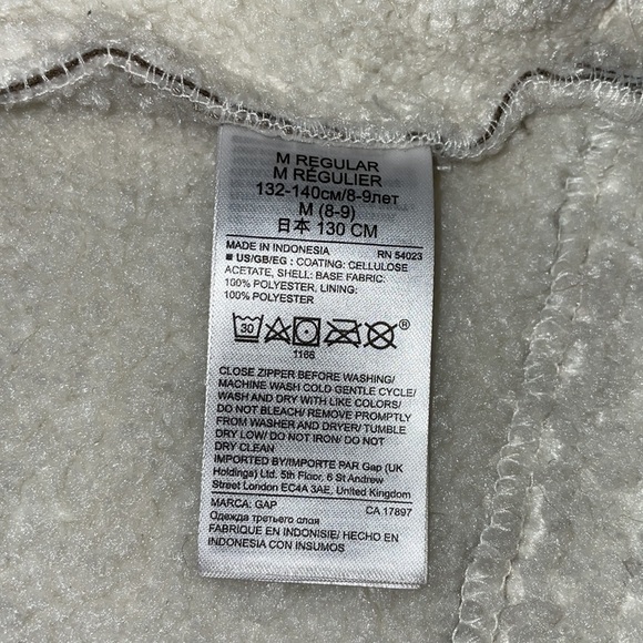 GAP KIDS Coat. Size M (8-9). 100% polyester. - Picture 5 of 5